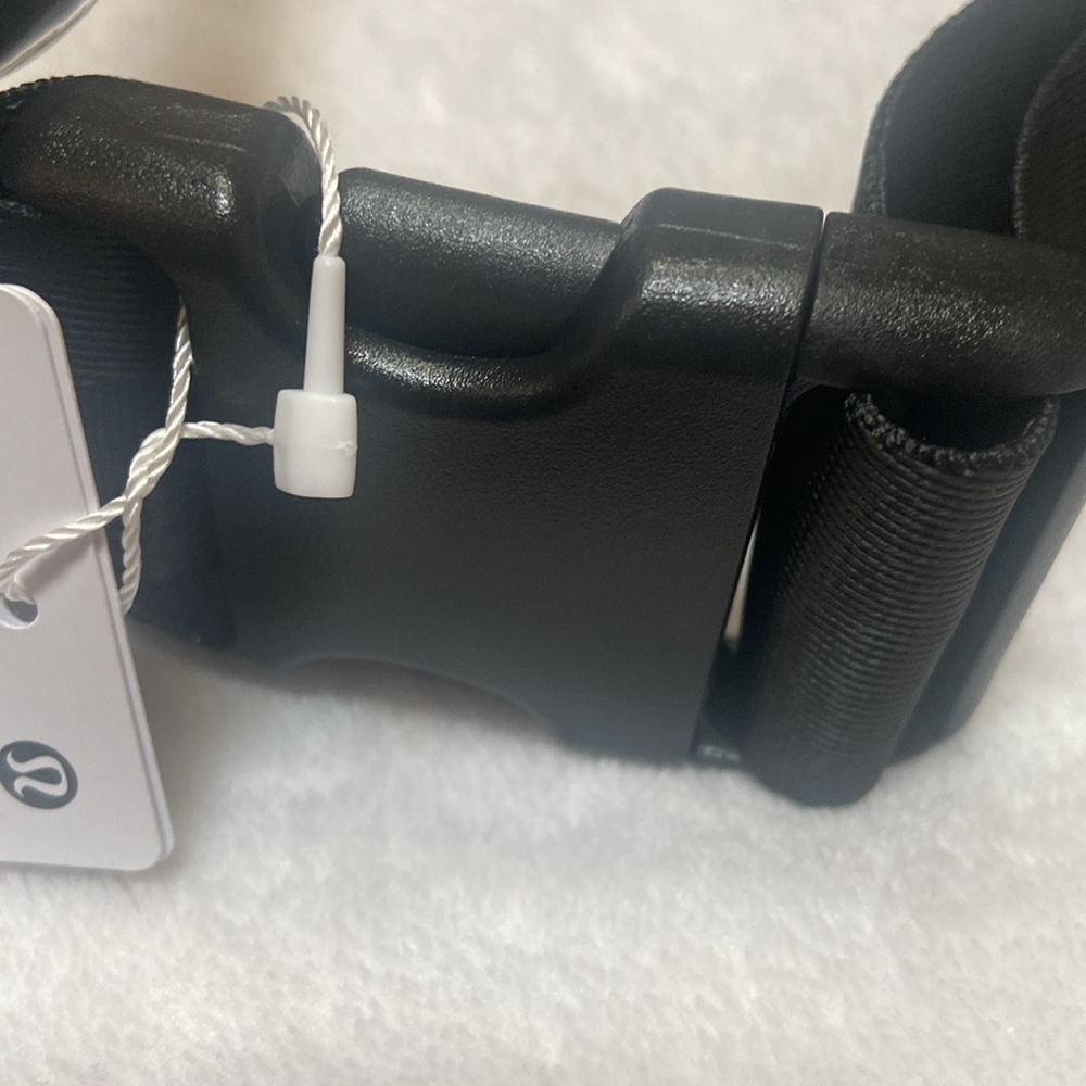 LuLuLemon NWT Hard To Find Clear Everywhere Belt Bag Black Strap - Picture 9 of 10
